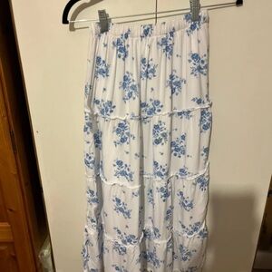 Hollister White and Blue Floral Maxi Skirt